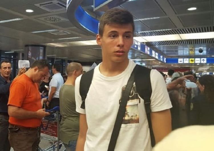 17χρονος Έλληνας δοκιμάζεται στη Ρόμα! (vid)