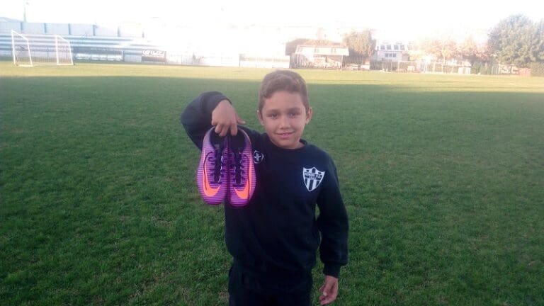 Παρέλαβε το δώρο του ο νικητής των Nike Mercurial! (photos)