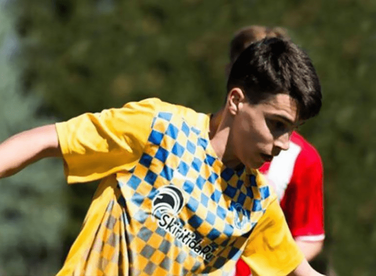 Ο πιτσιρικάς που έχει τρελάνει την Τρίπολη! (vids)