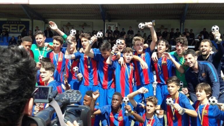 Πήραν τους 14 από τους 16 τίτλους που διεκδίκησαν οι “μικροί” της Μπαρτσελόνα! (photo)