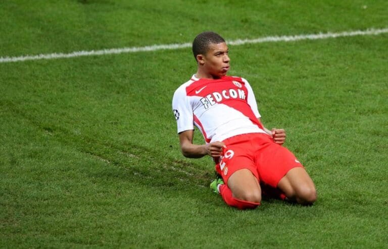 Τετ-α- τετ κορυφής για το μέλλον του Εμπαπέ!