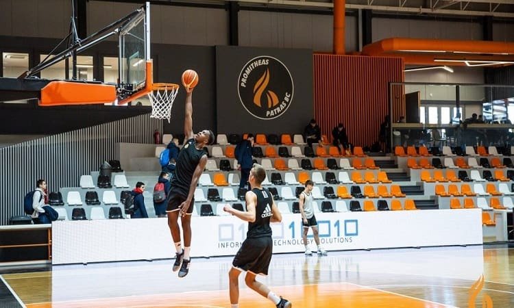 LIVE STREAMING: Δείτε ΖΩΝΤΑΝΑ Ρεάλ Μαδρίτης – Ερυθρός Αστέρας (U16)!