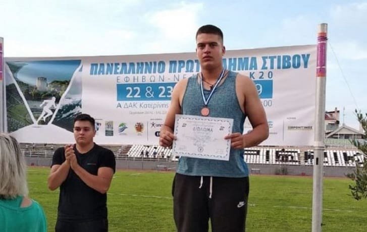 Έσπασε τα ρεκόρ ο 18χρονος Γεννίκης!