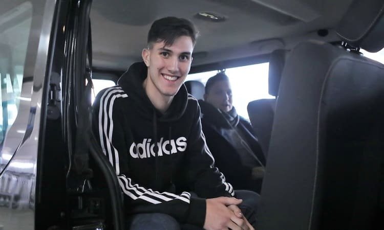 Ανοίγει… λογαριασμό στην Super League ο Λάτσι! (photo)