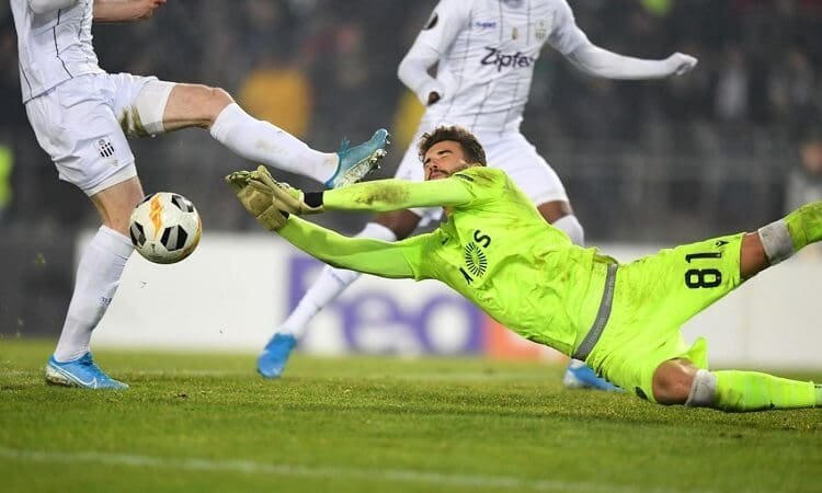 “Ιδρώνει” ο Κουρτουά – Φέρνει κίπερ με 60 μύρια η Ρεάλ Μαδρίτης! (vid)