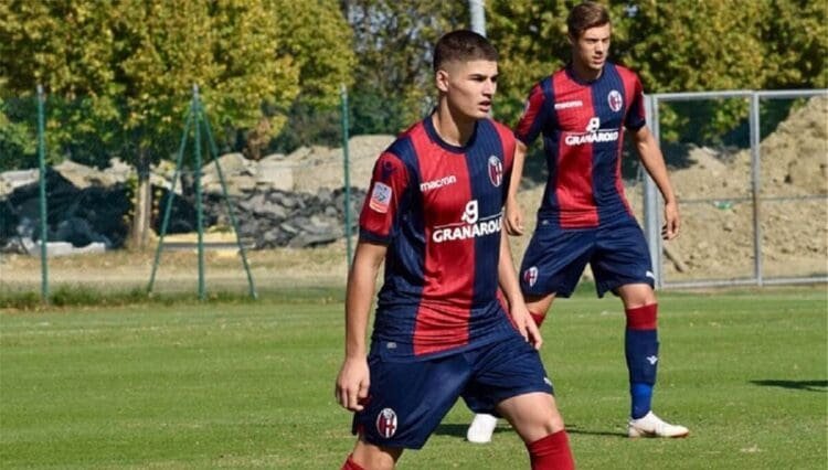 Φορά και πάλι τα “γαλάζια” ο Κουτσουπιάς! (photo)