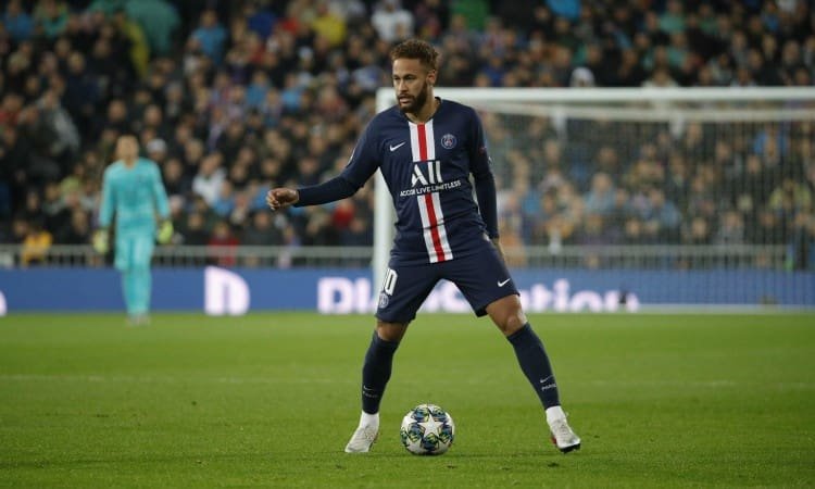 “Τρελαίνει” κόσμο η Σίτι – Μετά τον Μέσι και ο… Νεϊμάρ! (photo)