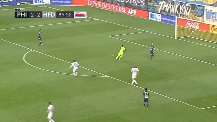 “Άρρωστο” γκολ με τακουνάκι στην Αμερική! (vid)