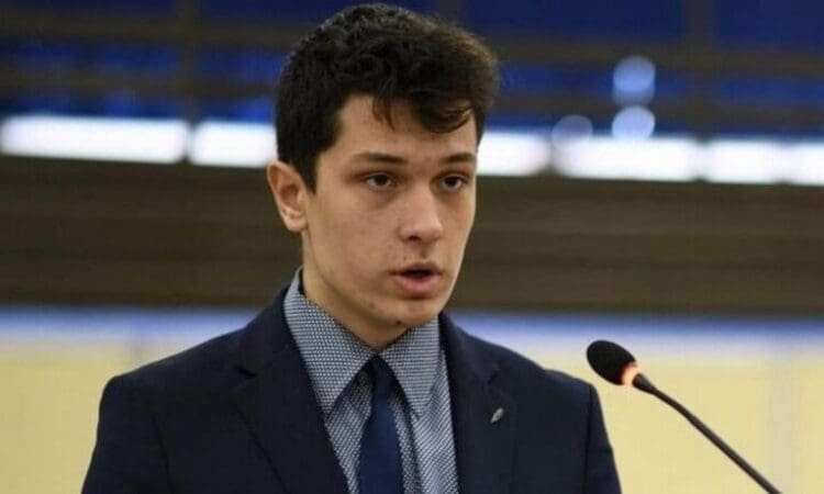 Νεαρός Έλληνας κέρδισε επάξια υποτροφία 97% στο Yale!