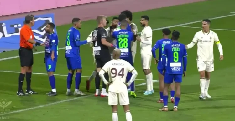 Έστειλε αντίπαλο στο… νοσοκομείο ο Ρονάλντο!