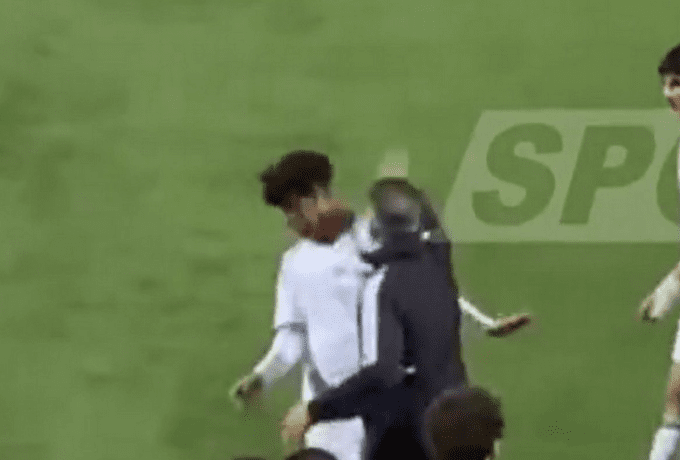 Προπονητής της U20 της Αλγερίας… χαστούκιζε τους νεαρούς!