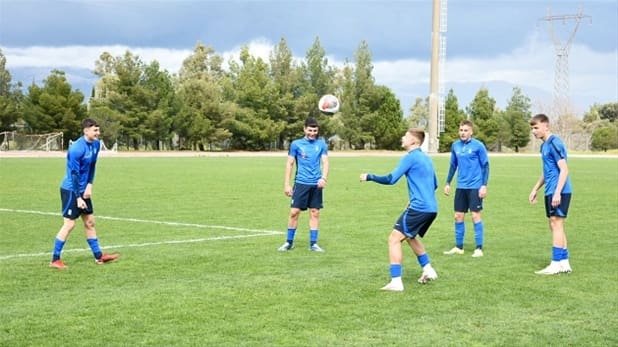 “Θεωρώ ότι οι ποδοσφαιριστές μας έχουν τη δυνατότητα να είναι ανταγωνιστικοί σε όλες τις αναμετρήσεις”!