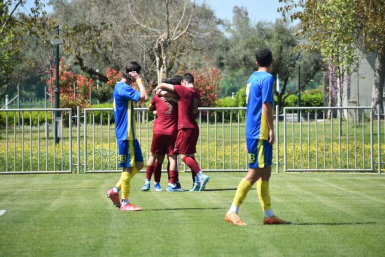 Έφυγε με το διπλό από το Αγρίνιο η ΑΕΚ!