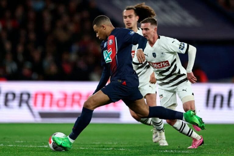 Οσιμέν ο… αντί – Μπαπέ στην Παρί!