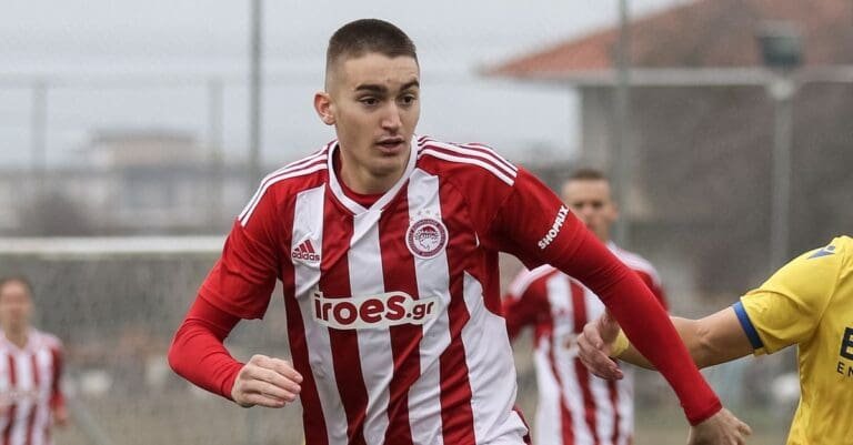 Η UEFA αποθέωσε την ταλεντάρα του Ολυμπιακού!