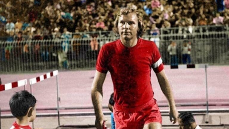 Ο Μπόμπι Μουρ είχε… παίξει για τον Ολυμπιακό!