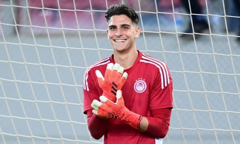 Γιατί στον Ολυμπιακό… ψάχνονται για τερματοφύλακα; – Τι “παίζει” με Τζολάκη;