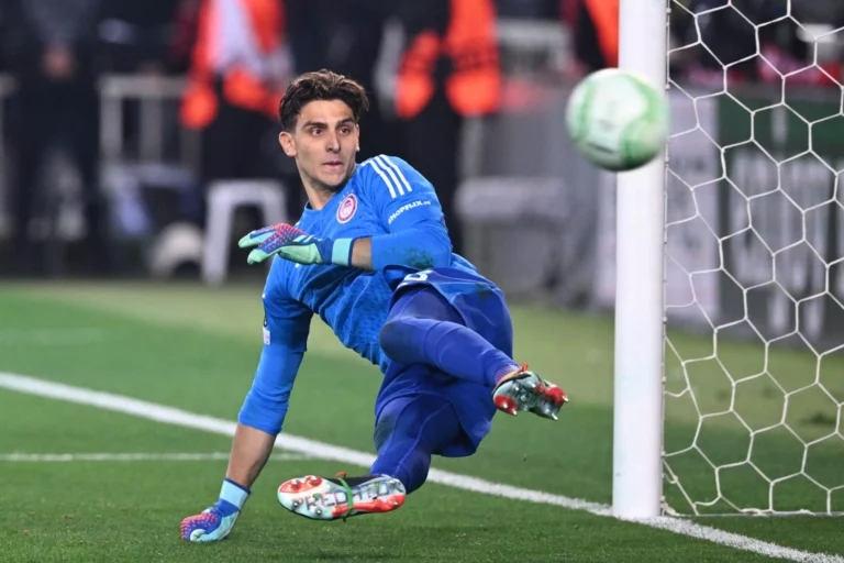 “Θα πρέπει να αναρωτηθούμε τι θα κάνουμε μετά το ποδόσφαιρο”!