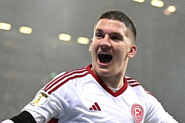 Και ξανά… γκολ ο Τζόλαρος στην ισοπαλία της Φορτούνα!