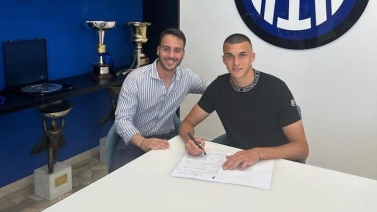 Η Ίντερ ανανέωσε τον νεαρό Αλεξίου!