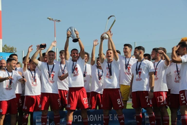 Ο πρωταθλητής Ευρώπης… σήκωσε και το πρωτάθλημα!