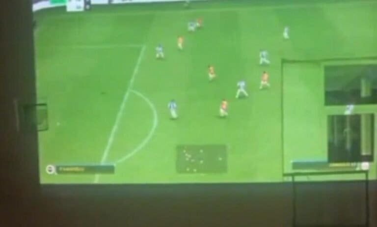 Έπαιξαν… ποδόσφαιρο στον τοίχο πολυκατοικίας!