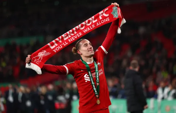 Στα… “Πράσινα” ο Τσιμίκας – Δεν το “είδε” ο Φαμπρίτσιο Ρομανό!