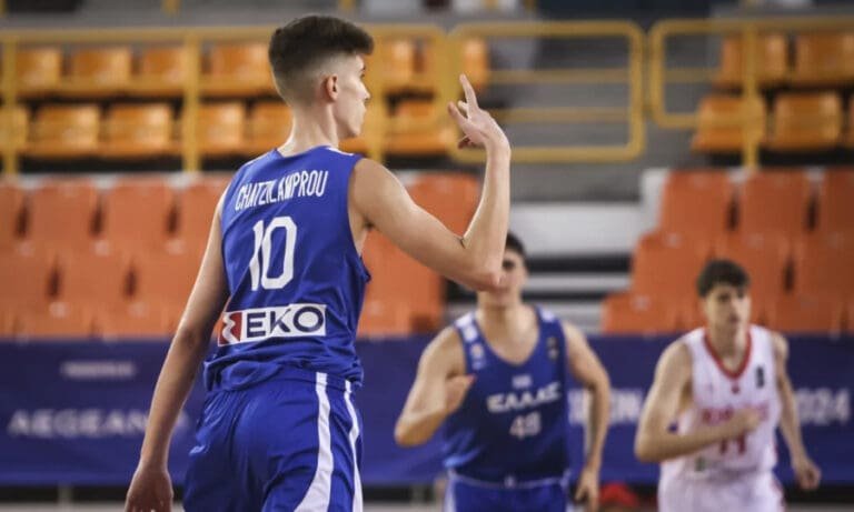 “Κάρφωσε” την Τουρκία και… πάει για μετάλλιο η Εθνική Παίδων!