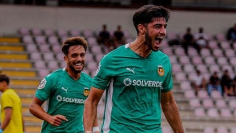 Ο Κωστούλας “παστελώνει”… συνεχώς και ας είναι αμυντικός!