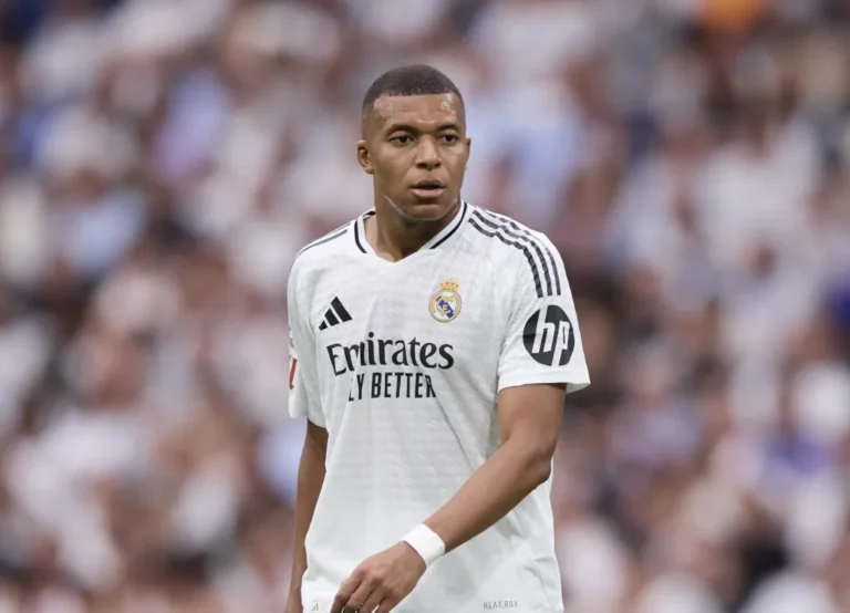 Ο Μπαπέ έχασε το… άχαστο και ο Αντσελότι τον έκανε αλλαγή!