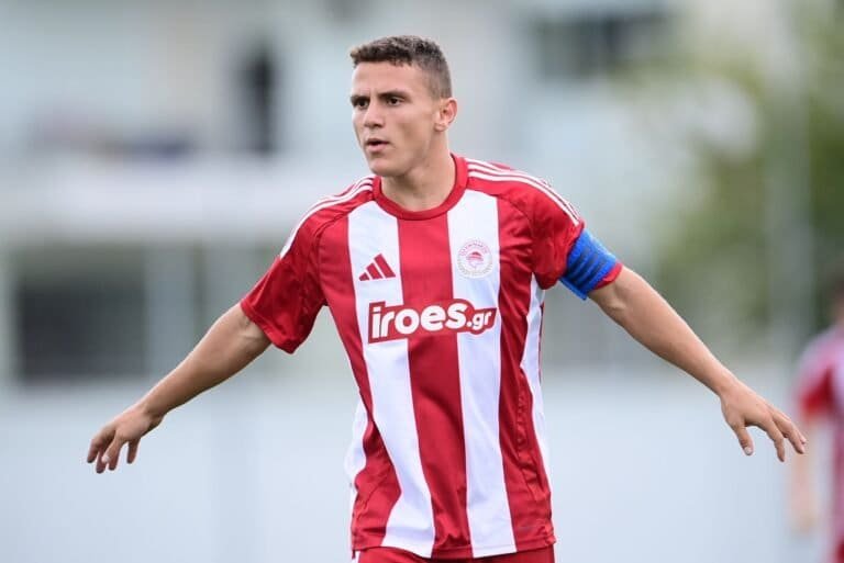 Εύκολη νίκη για την U17 του Ολυμπιακού!