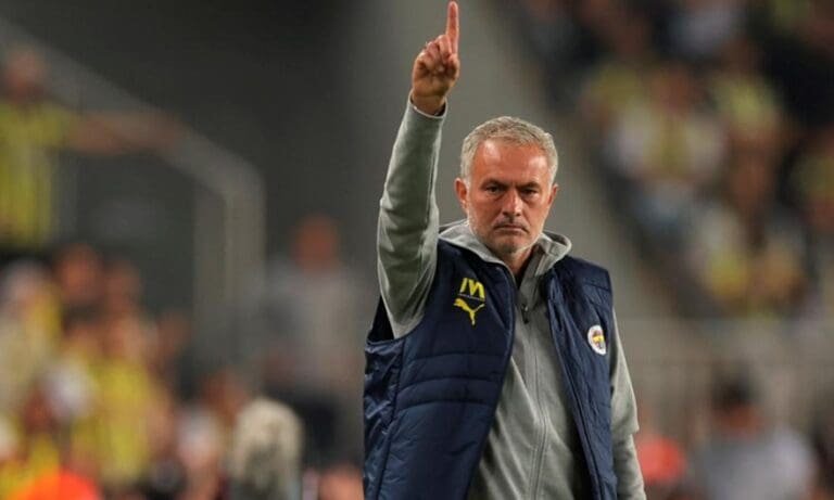 Ο Μουρίνιο κοιτάζει την…. ΒΟΜΒΑ για τη Φενέρ – Έγινε η πρώτη επαφή!