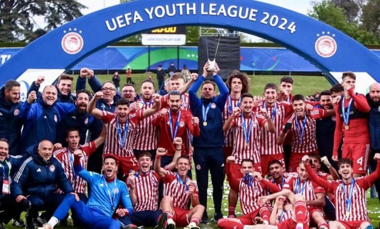 Σαν Σήμερα ο Ολυμπιακός ανέβηκε στο υψηλότερο “σκαλί” της Ευρώπης!