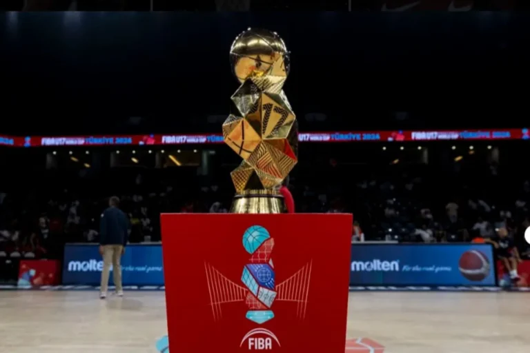 Στην Ελλάδα το Παγκόσμιο Κύπελλο!