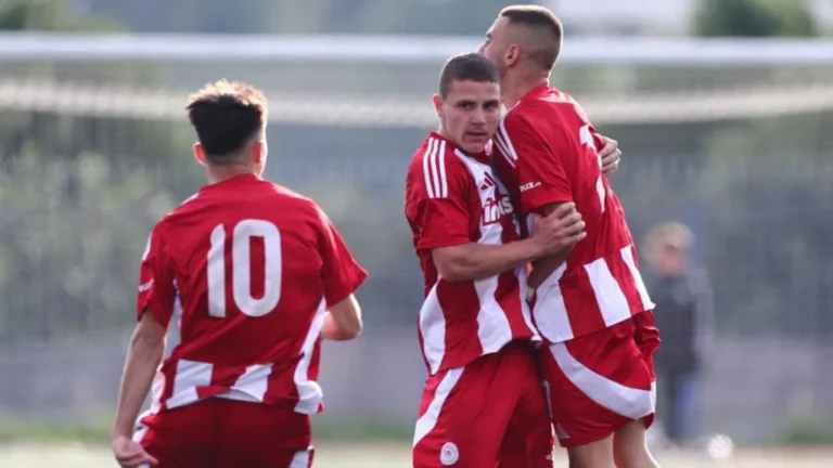 Ανανεώσεις, επαγγελματικά συμβόλαια και… μεταγραφές για την Ακαδημία του Ολυμπιακού!