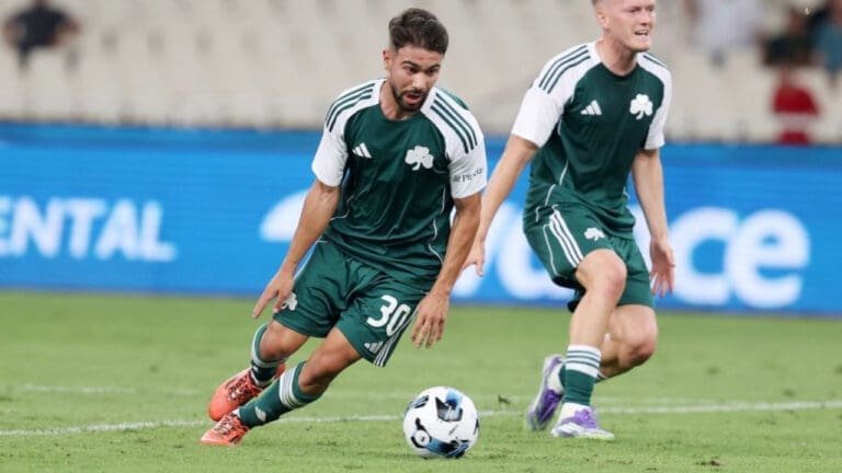 Ο νεαρός που ξεχωρίζει στα… μάτια του Βιτόρια!