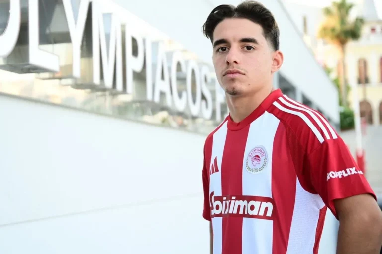 Και επίσημα… Ερυθρόλευκος ο Κολοκοτρώνης!