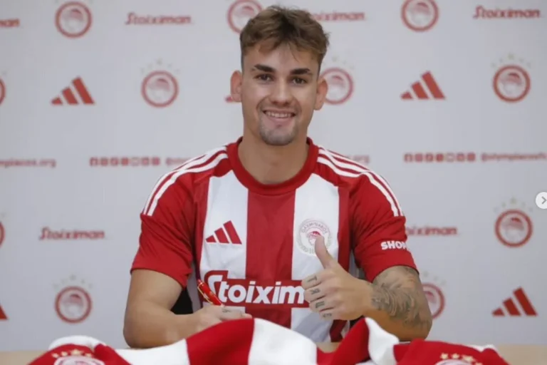 Και ο… Ζούγλης επίσημα στα “Ερυθρόλευκα”!