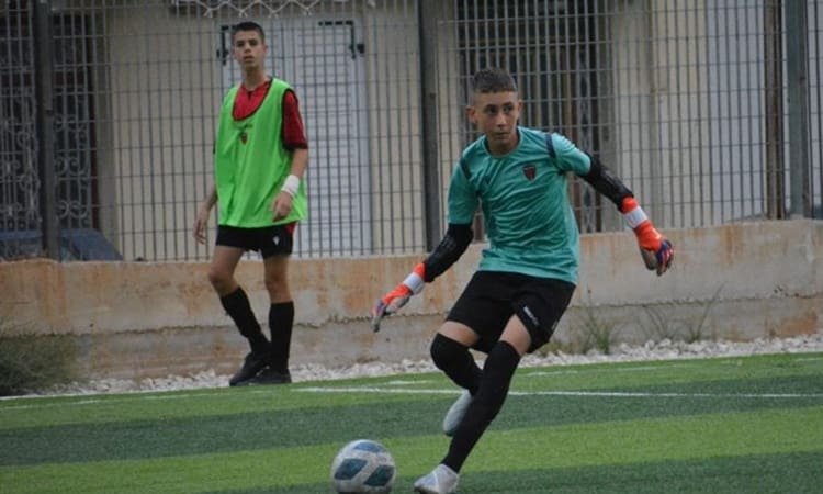 Νεαρό Ελληνόπουλο δοκιμάζεται σε Ολλανδία και Βέλγιο!