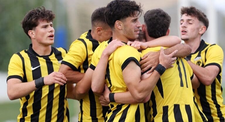 Νίκη και συνεχίζει στην κορυφή η ΑΕΚ!