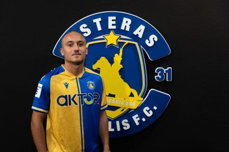 Και ο… Μηνασίδης στους επαγγελματίες!