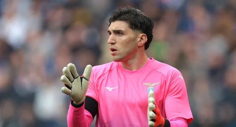 Έχει πάθει… εμμονή με Μανδά ο Σάρι!