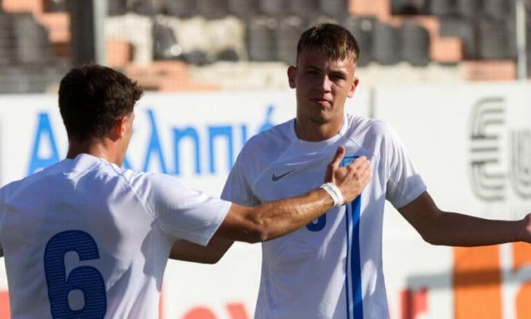 Έβγαλε το… οχτάσφαιρο και “βλέπει” Elite Round η Εθνική Νέων!