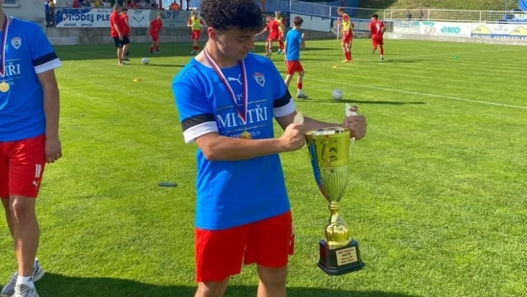 Ένα δικό μας παιδί διαπρέπει στην Τσεχία!