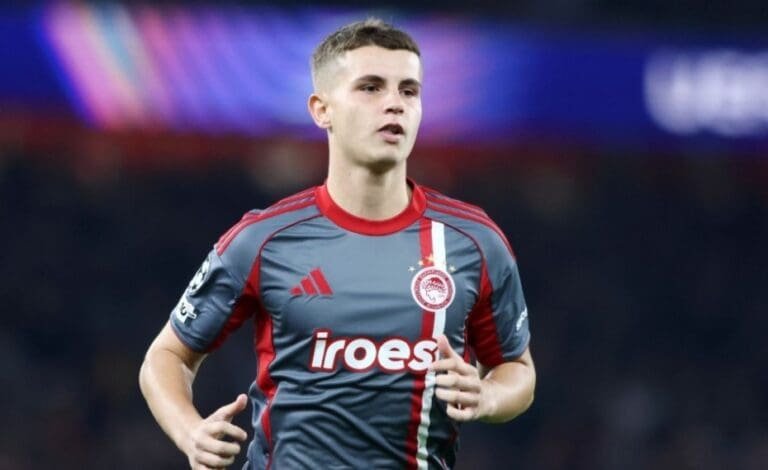 Πότε θα πάρει το βραβείο του… “Χρυσού Αγοριού” ο Μουζακίτης;