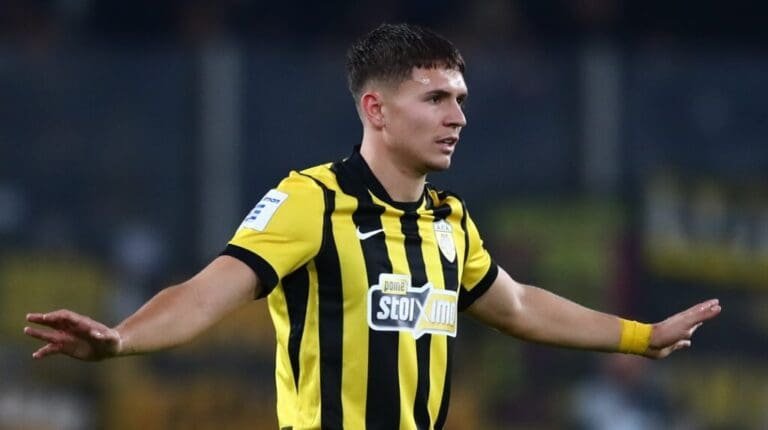 Αποθεώθηκε στην… Ιταλία ο Καλοσκάμης!