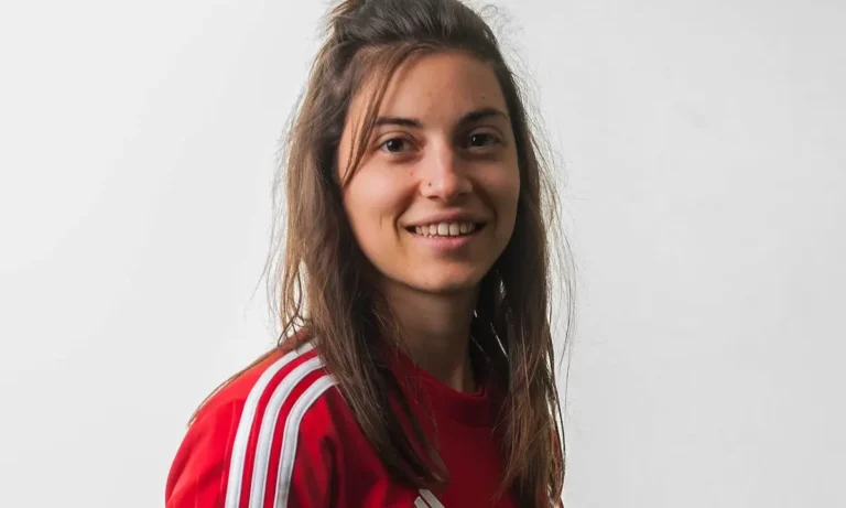 Η Ελληνίδα που κυνηγά ταλέντα στην Premier League!