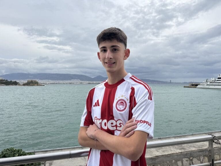 Τέσσερις μεταγραφές και… τρία επαγγελματικά συμβόλαια στον Ολυμπιακό!