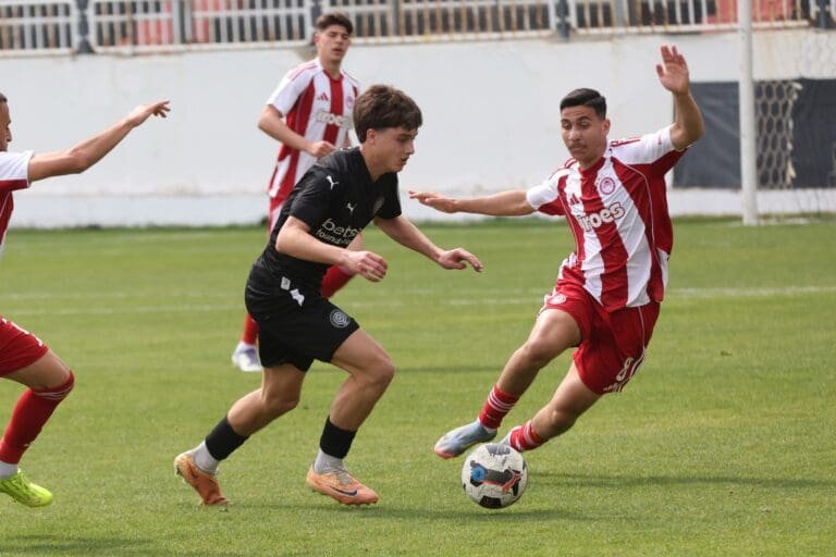 Πέρασε από την Κρήτη με… τρίτη ο Ολυμπιακός!