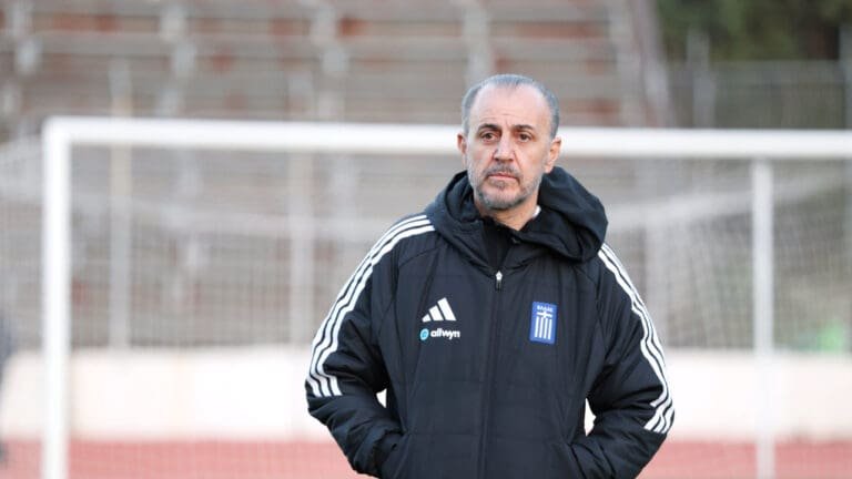 Ζήτησε συγκέντρωση στο πλάνο ο Ταουσιάνης!